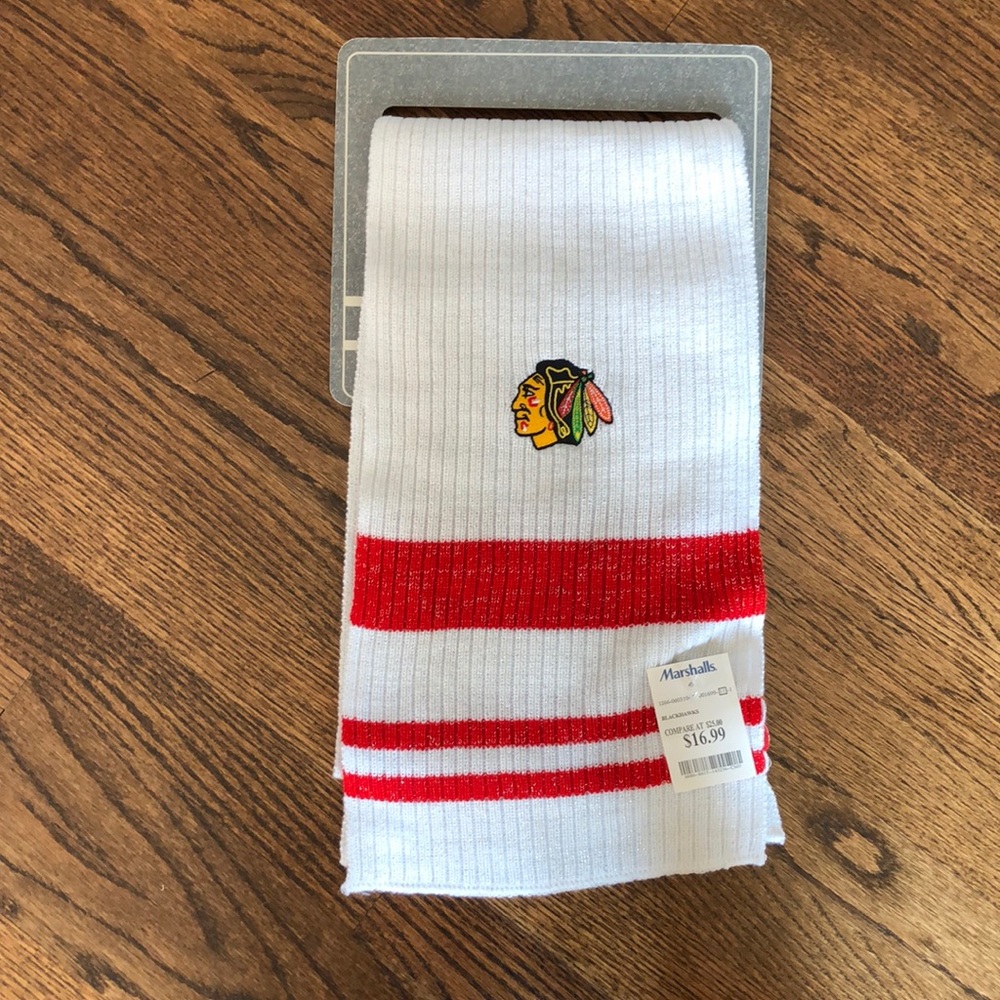 Brand New Chicago Blackhawks Scarf